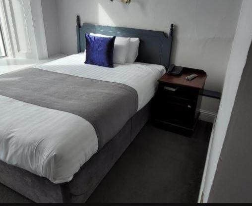 Commodore Hotel كوب المظهر الخارجي الصورة