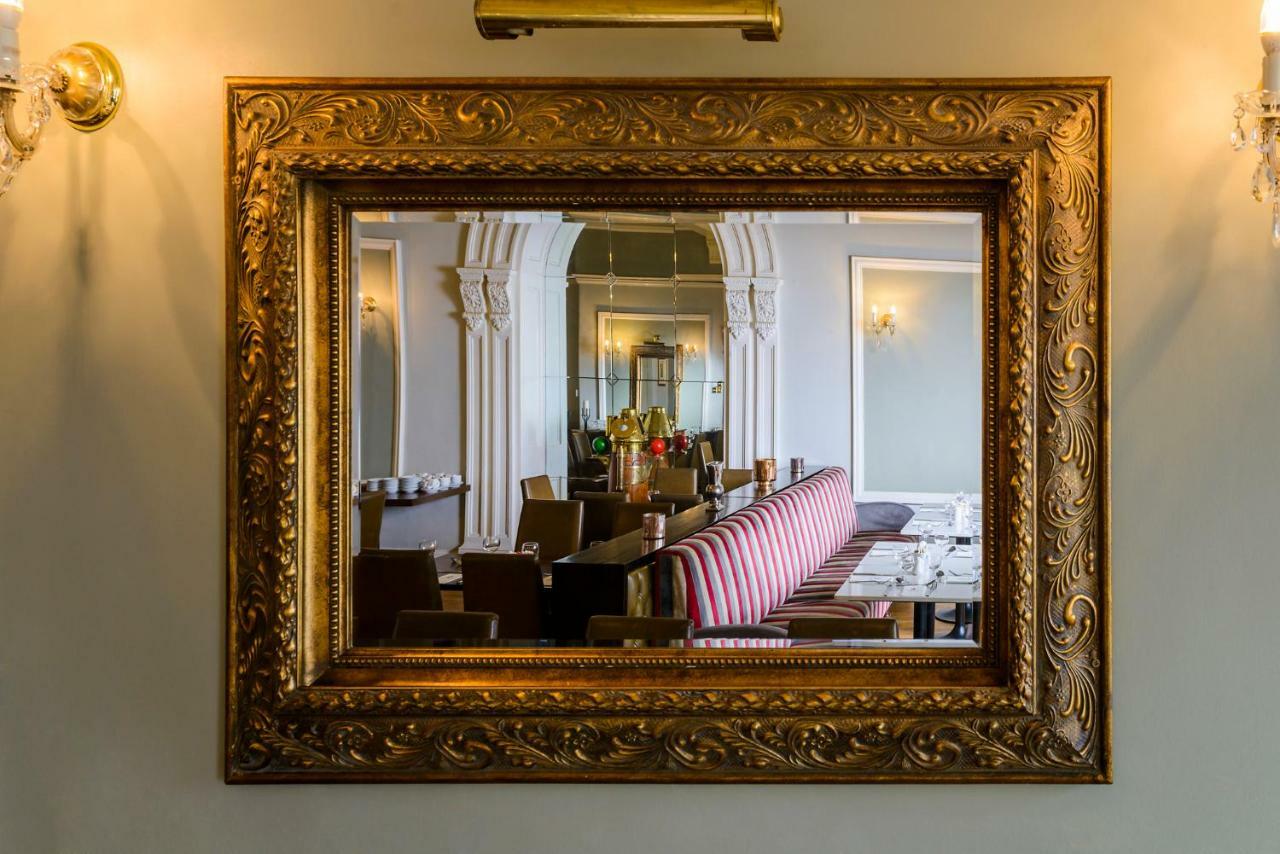 Commodore Hotel كوب المظهر الخارجي الصورة