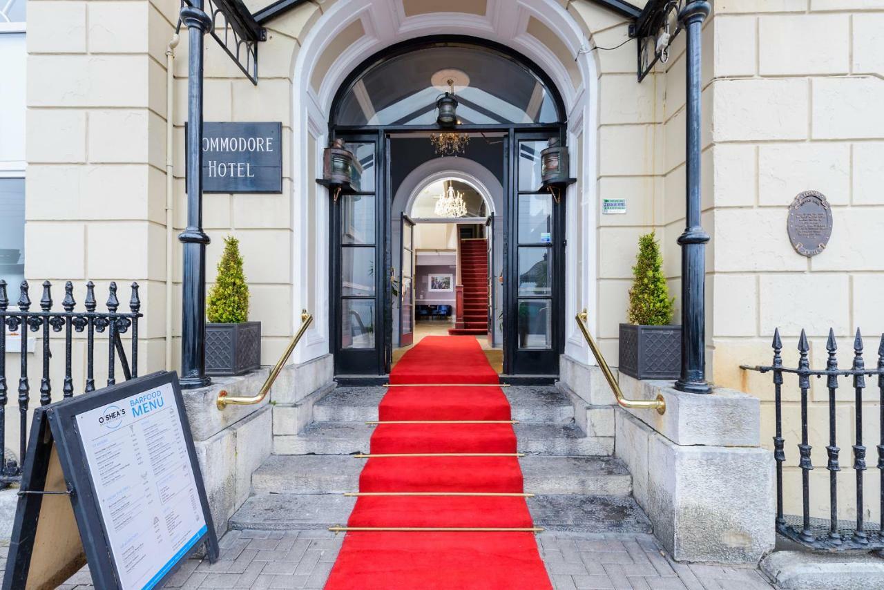 Commodore Hotel كوب المظهر الخارجي الصورة